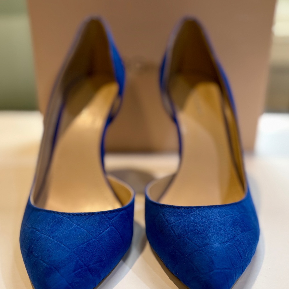 BCBGeneration Royal Blue Pointed-Toe D'Orsay Pumps. Stiletto Size 8
